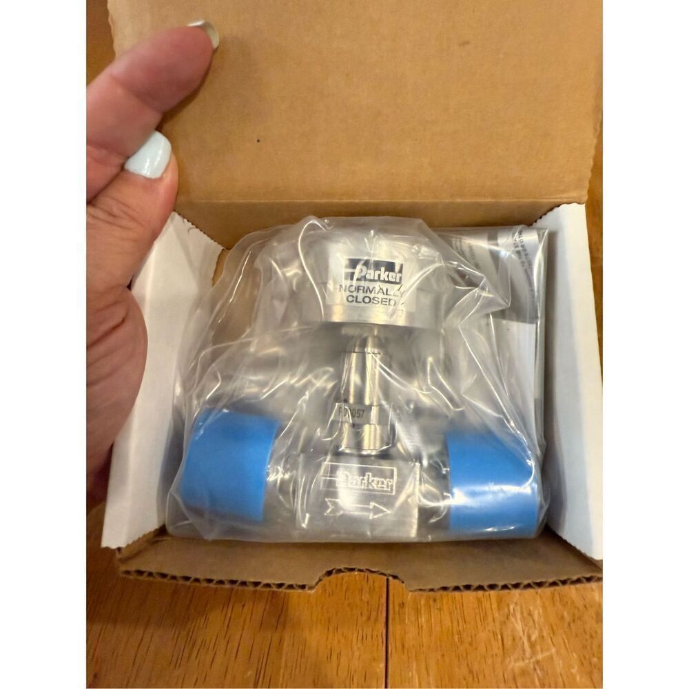 Parker pneumatic valve 8Q1 P8K 11AC SSV PE